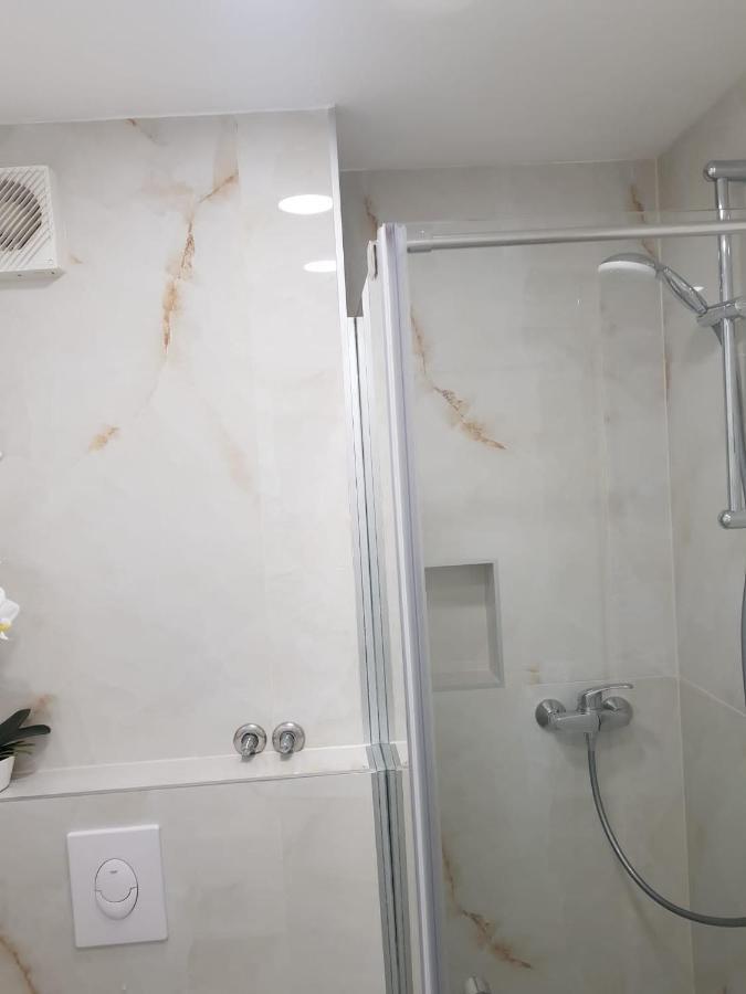 Apartment Miskovic Макарска Экстерьер фото
