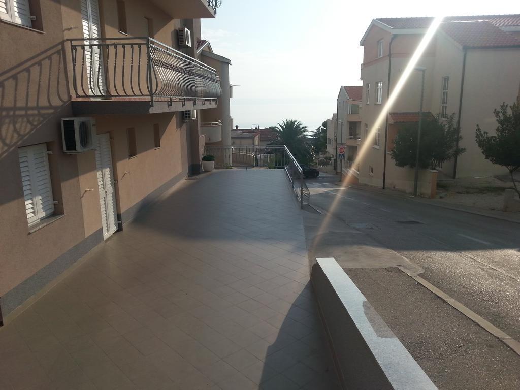 Apartment Miskovic Макарска Номер фото