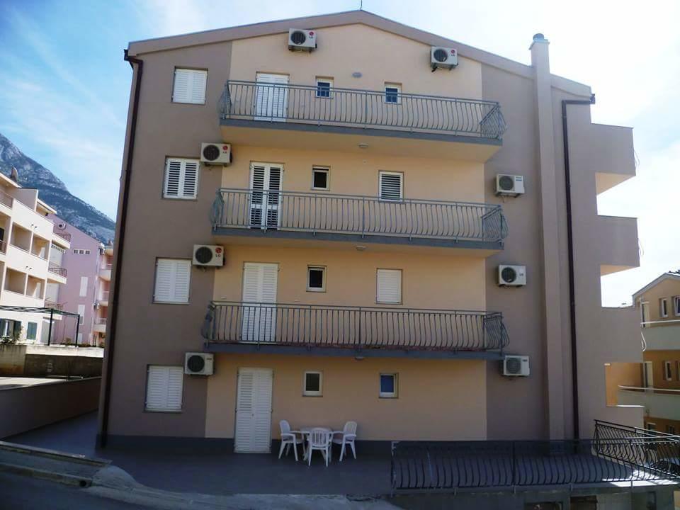 Apartment Miskovic Макарска Экстерьер фото