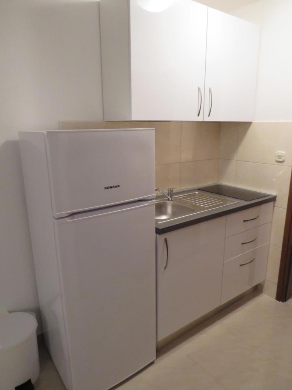Apartment Miskovic Макарска Экстерьер фото